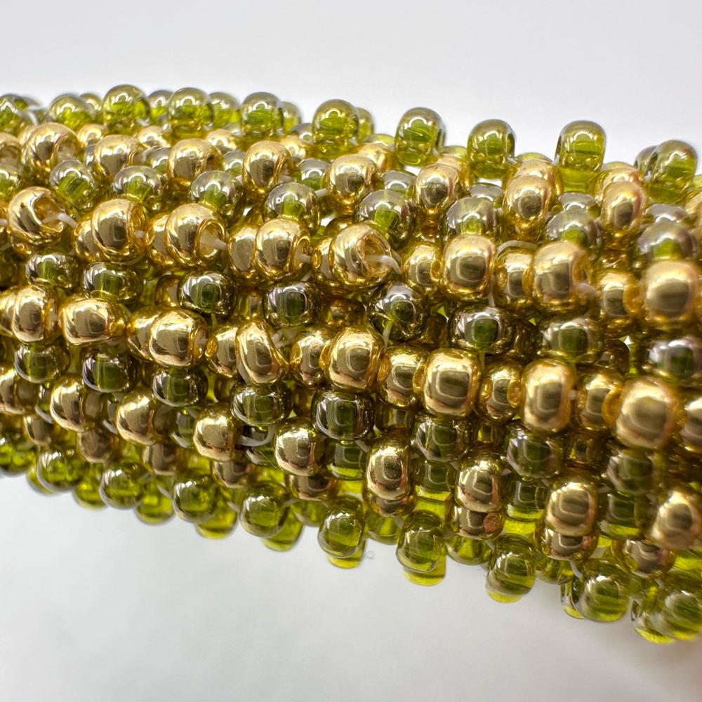 NWOT Elegant Gold & Green Beaded Bracelet, Excellent Condition, Handmade - Picture 4 of 5